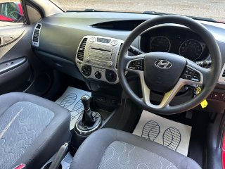 /photos/11633/109fecef-559f-4df9-a5a2-49001a240da9_i320x240.jpg