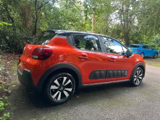 /photos/11633/2a13fca4-d000-4a2e-a148-b20896c3297a_i320x240.jpg