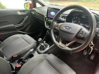 /photos/11633/2ce15090-0508-4c03-a571-475d0f084c67_i320x240.jpg